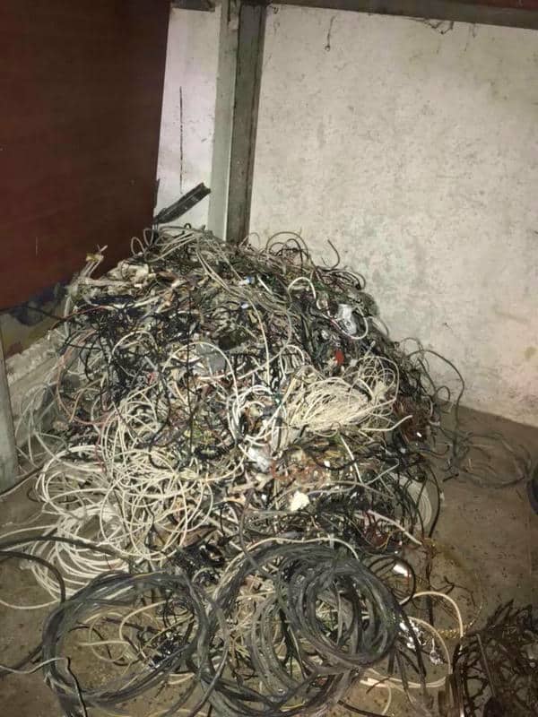 Kablo ve bakır hurdalar yerinde ayrıştırılarak teslim alındı