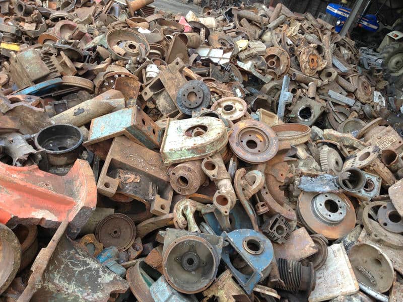 Depodaki karışık metal hurdalar aynı gün içinde alındı